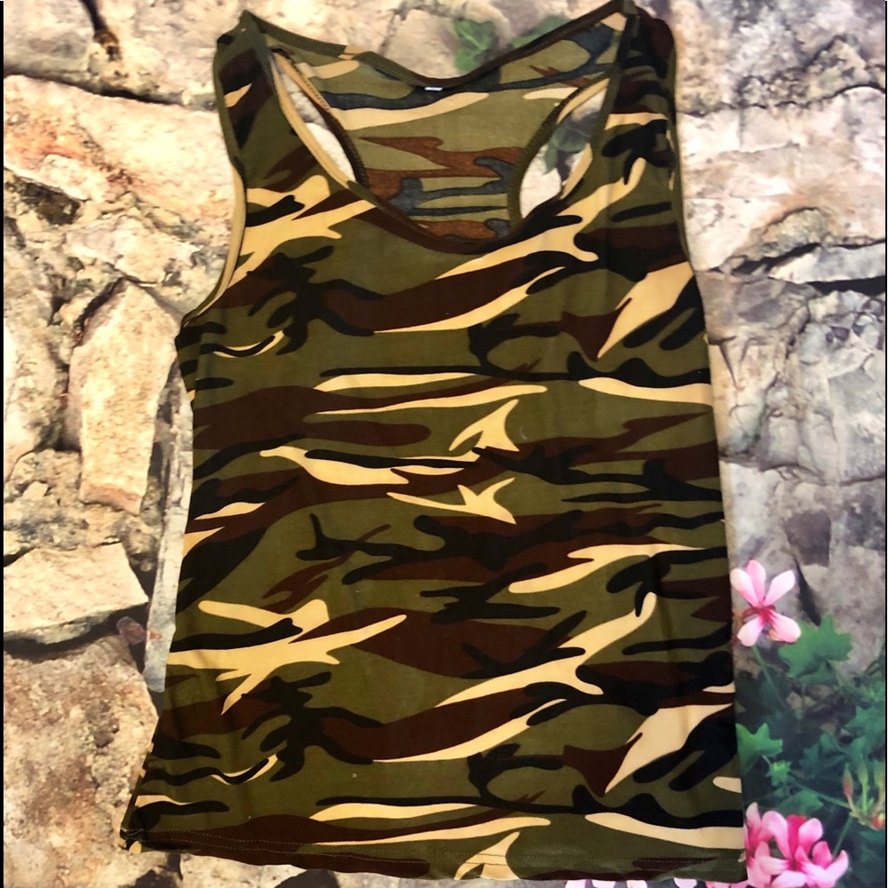 Women’s Camo Tank Top